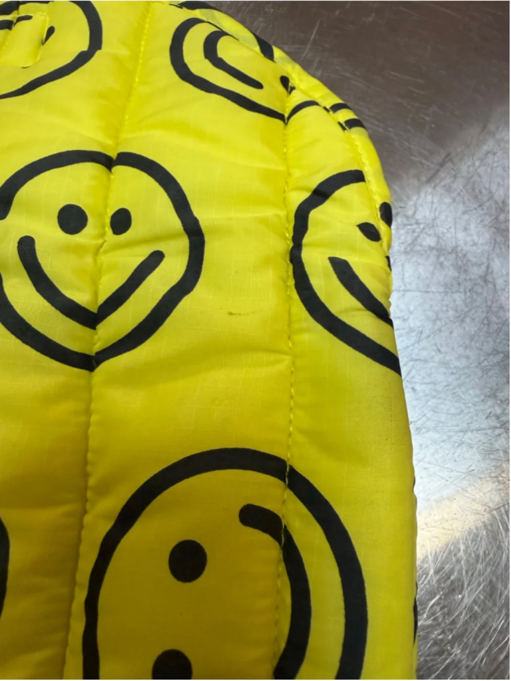 BAGGU Unisex Puffy Laptop Sleeve One Size Yellow Black Smiley Face Print